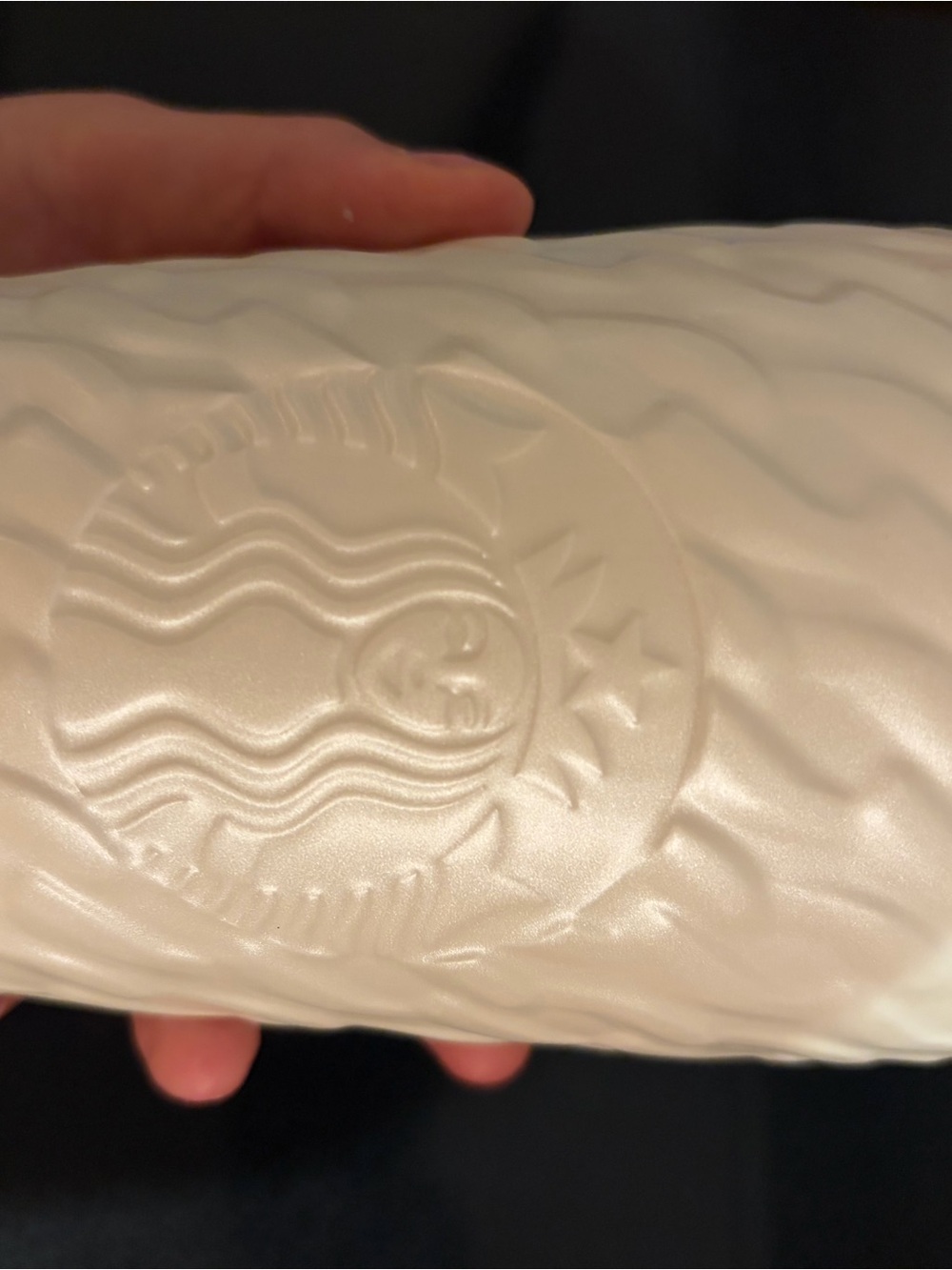 Starbucks White Ceramic Coffee Mug Grande Embossed Etched Logo 16oz !! ๐ค - Picture 3 of 6